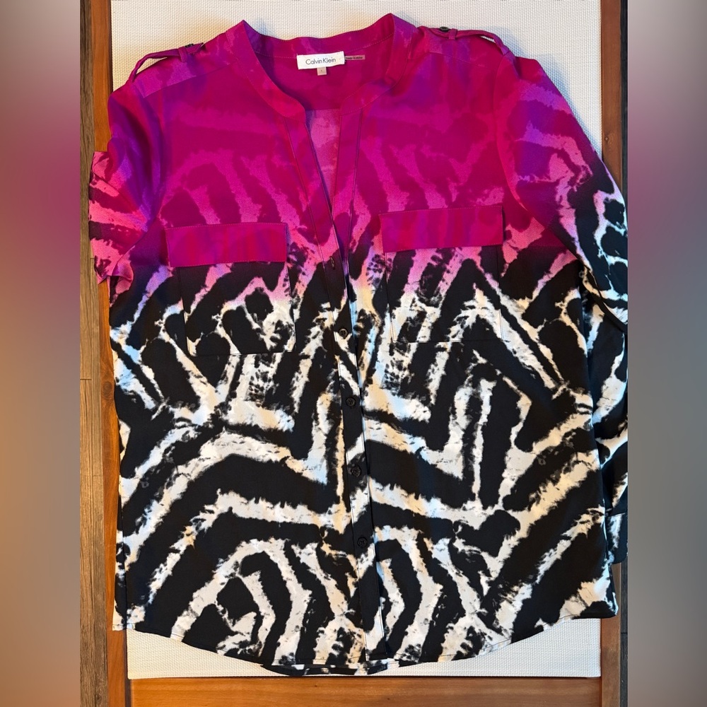 Calvin Klein Hot Pink Epaulet-Black -White Button-Up shirt size L